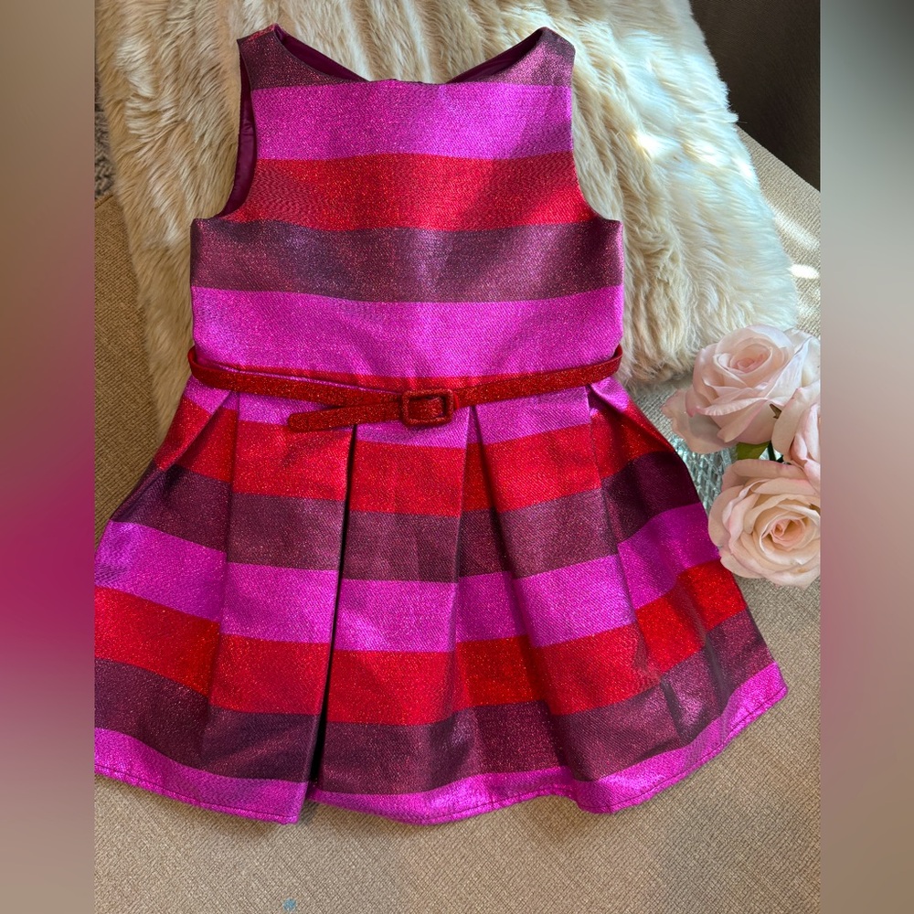 Dress for girls ages 3-4.